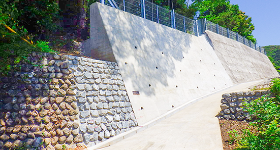 高知県の総合建設業　株式会社 高橋組/実績実例　本村急傾斜崩壊対策工事