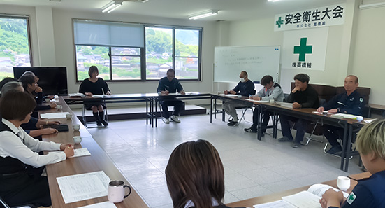 高知県の総合建設業　株式会社 高橋組｜従業員募集　採用情報　会議風景